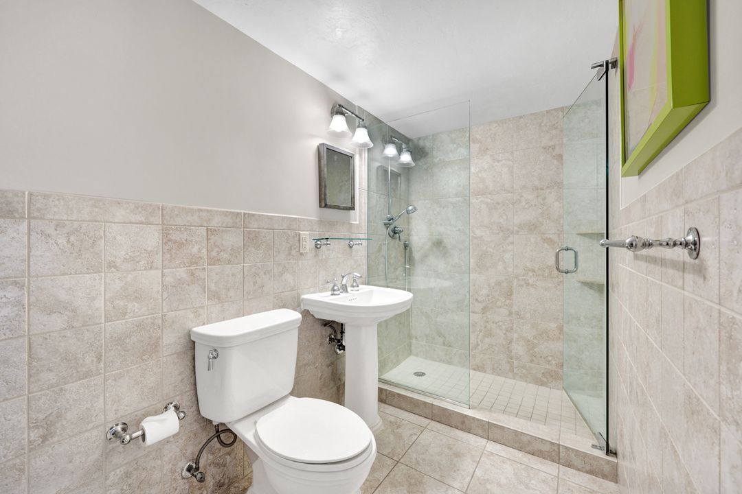 1 Bluebill Ave #409, Naples, FL 34108