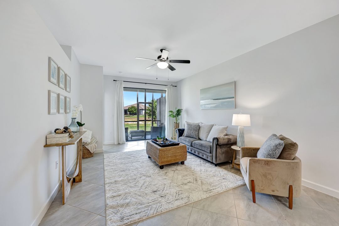 13842 Hunter Oak Dr, Fort Myers, FL 33913
