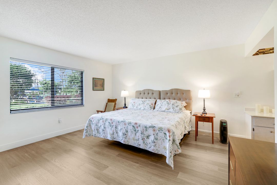 95 St Andrews Blvd #110, Naples, FL 34113