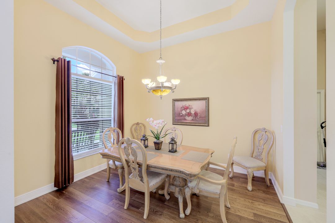 220 13th St SW, Naples, FL 34117