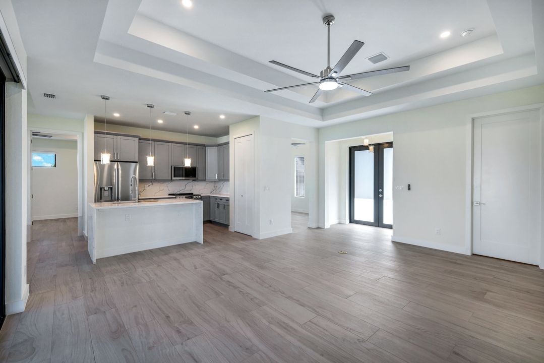 208 SW 29th Ave, Cape Coral, FL 33991