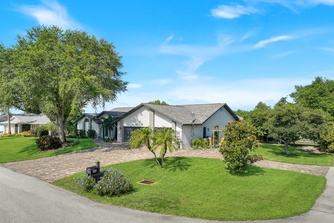 204 SE 20th Pl, Cape Coral, FL 33990