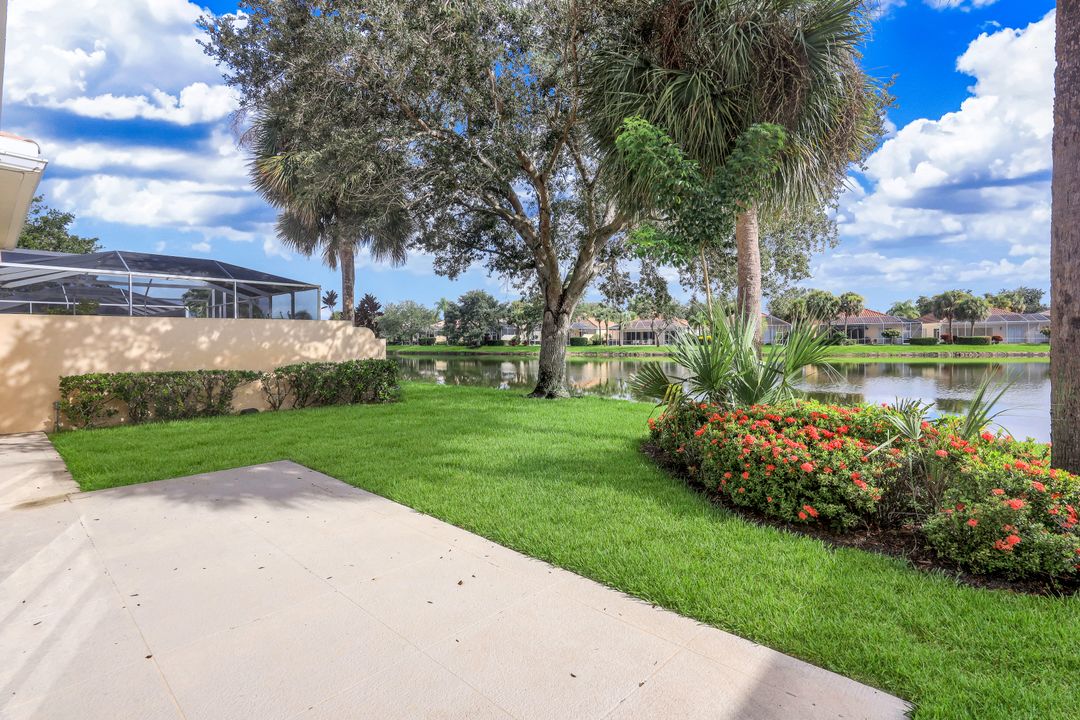 3821 Whidbey Way, Naples, FL 34119