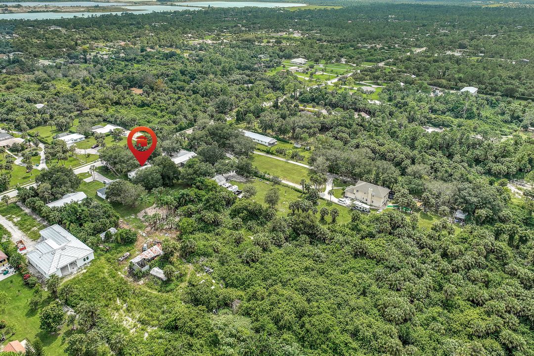 981 13th St SW, Naples, FL 34117