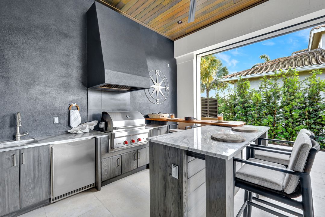 701 Plantation Ct, Marco Island, FL 34145