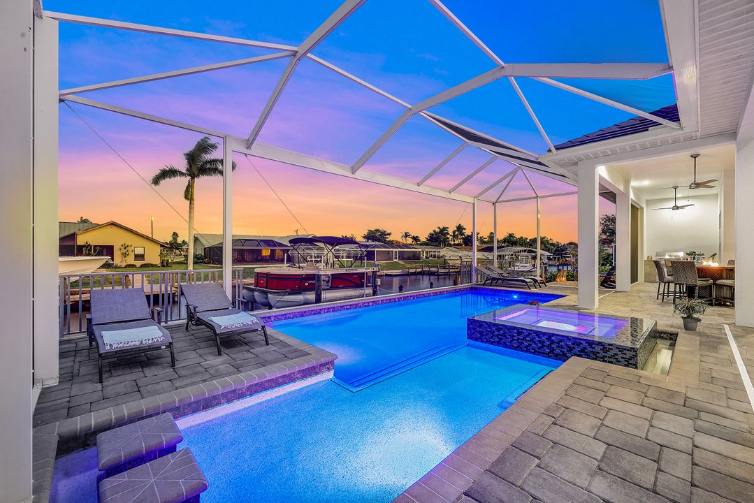 5317 SW 8th Pl, Cape Coral, FL 33914