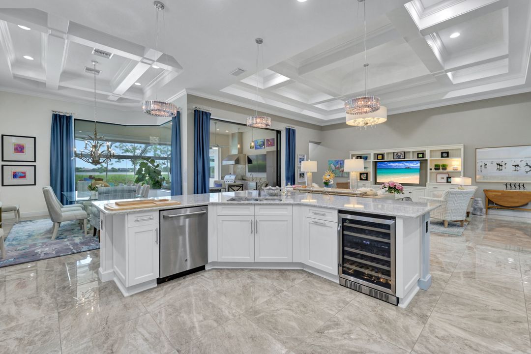 12646 Dundee Ln, Naples, FL 34120