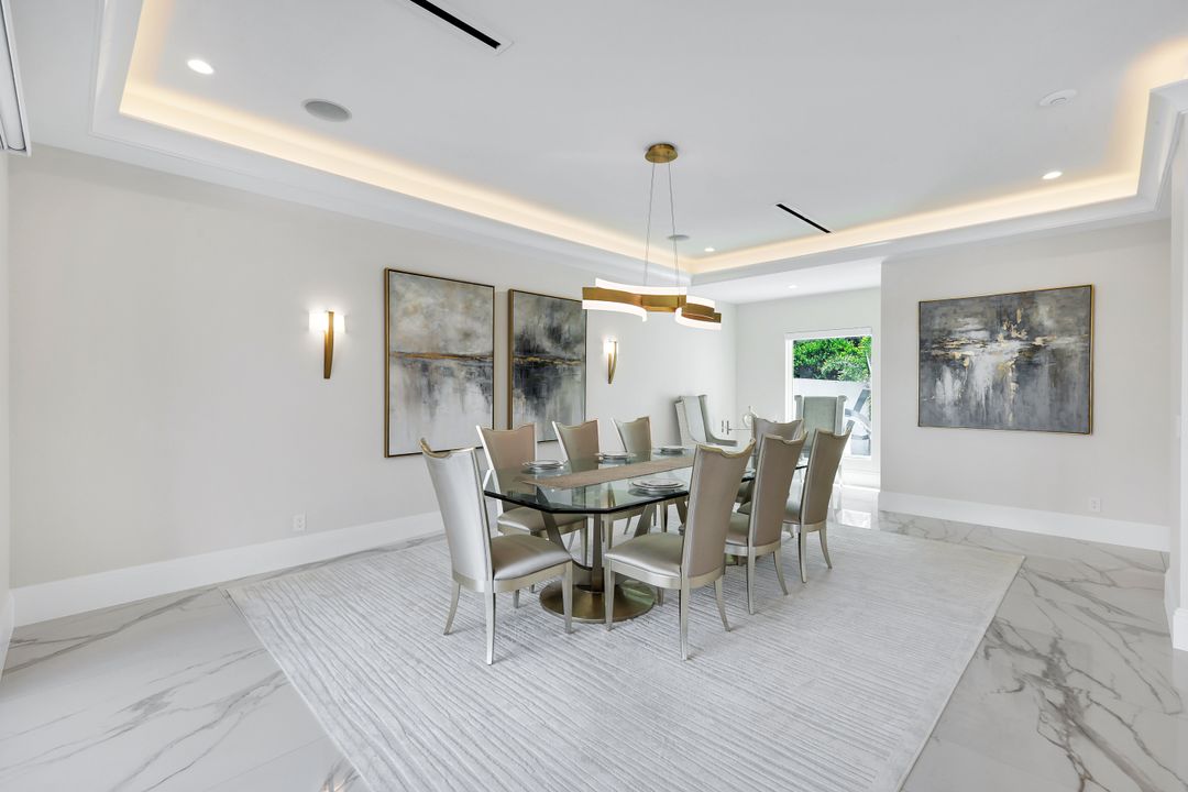4900 Gulf Shore Blvd N, Naples, FL 34103