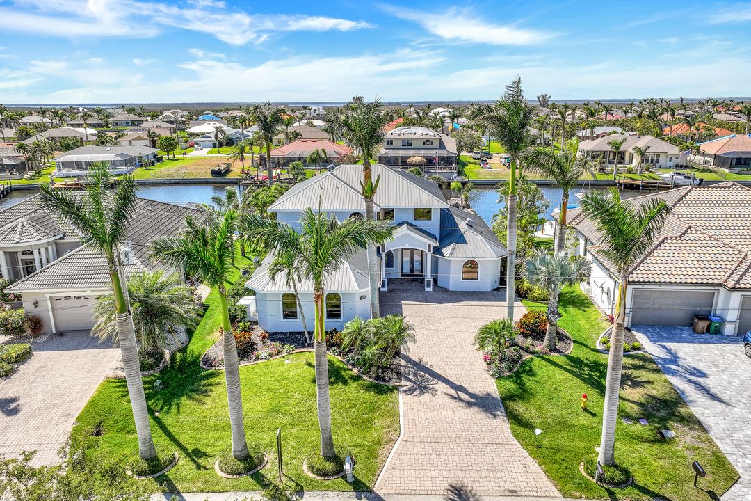 2550 SW 27th Pl, Cape Coral, FL 33914