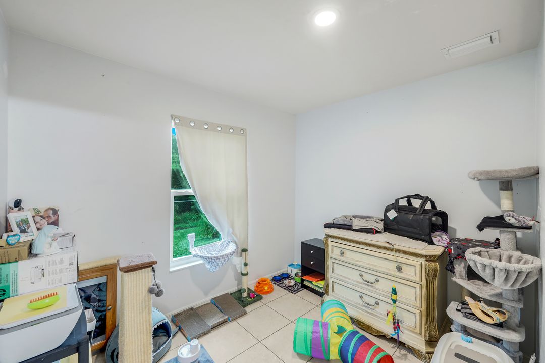 749 Chemstrand St E, Lehigh Acres, FL 33974