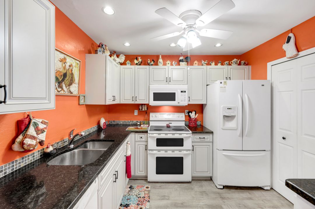954 Jolly Rd, North Fort Myers, FL 33903