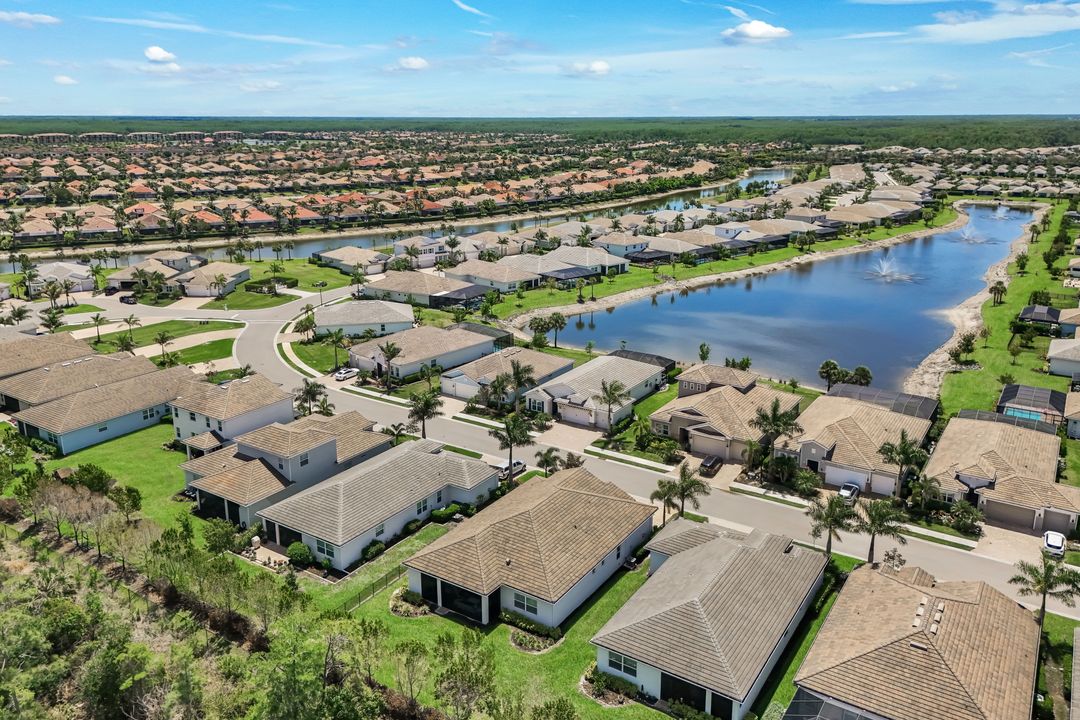28105 Captiva Shell Lp, Bonita Springs, FL 34135