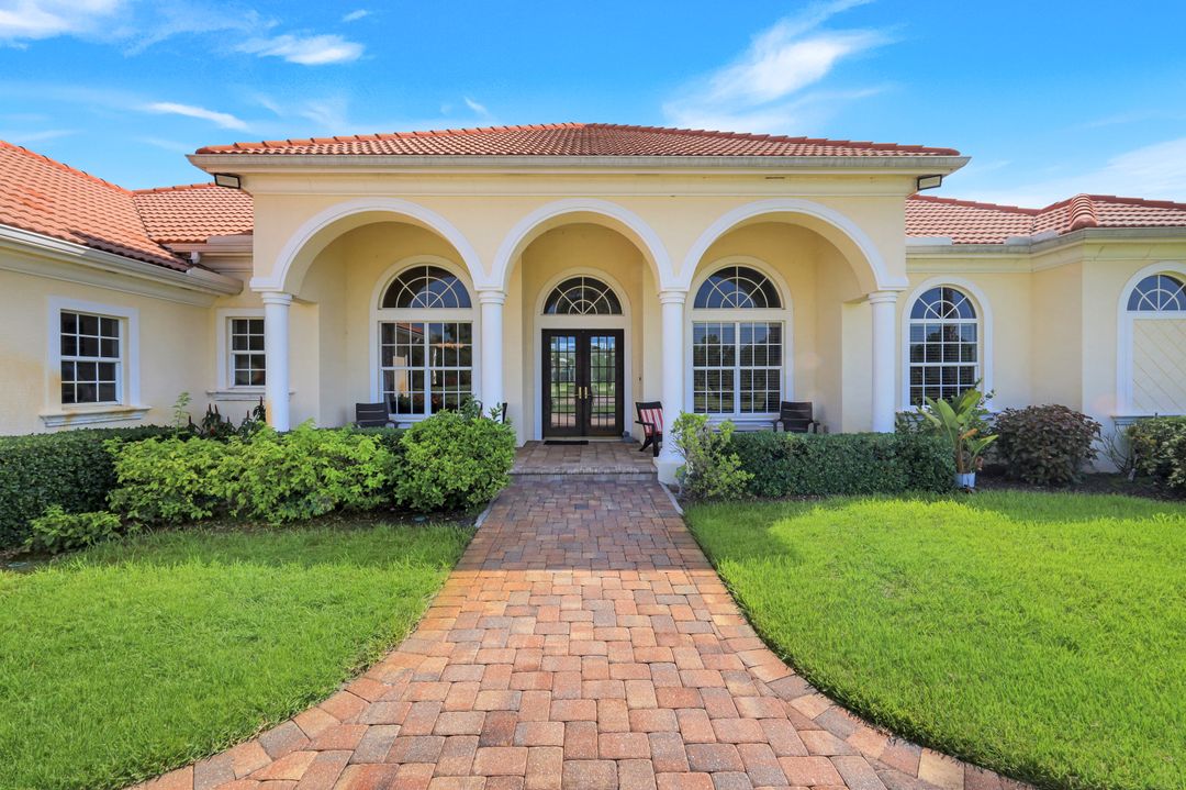 20301 Barefoot Ski Blvd, Estero, FL 33928