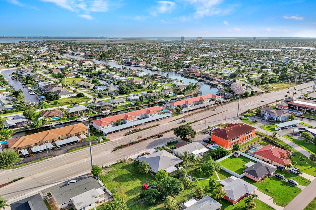 225 Cape Coral Pkwy E, Cape Coral, FL 33904