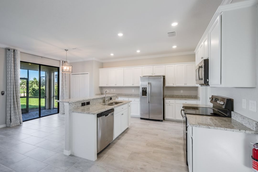 14453 Vindel Cir, Fort Myers, FL 33905