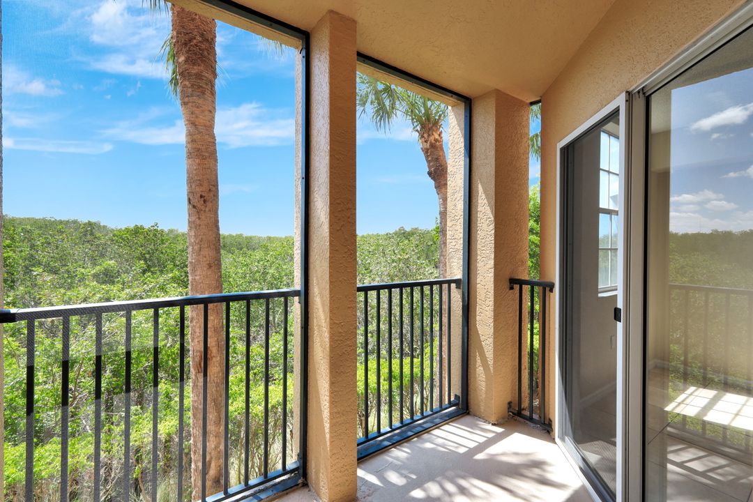 8675 River Homes Lane #4-206, Bonita Springs, FL 34135