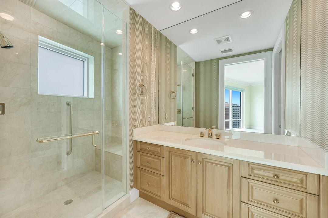 4101 Gulf Shore Blvd N #17N, Naples, FL 34103