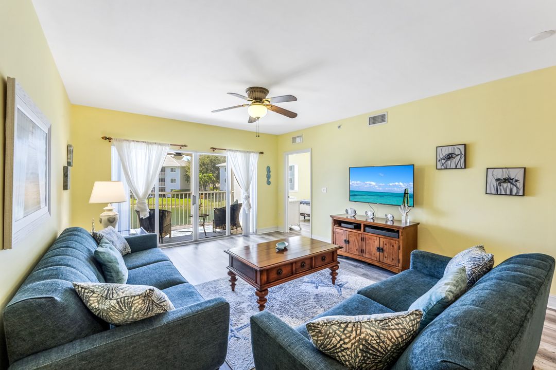 7822 Great Heron Way #206, Naples, FL 34104