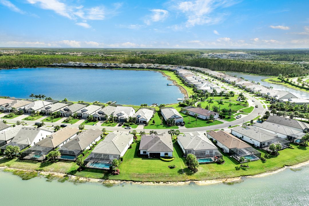 19184 Aqua Shore Dr, Fort Myers, FL 33913