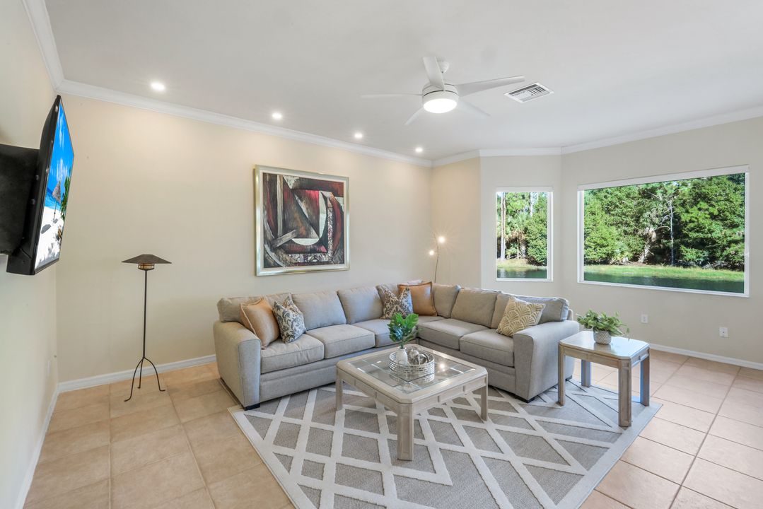 10824 Pond Ridge Dr, Fort Myers, FL 33913