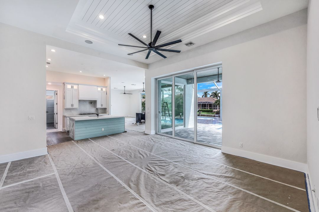 21 Algonquin Ct, Marco Island, FL 34145