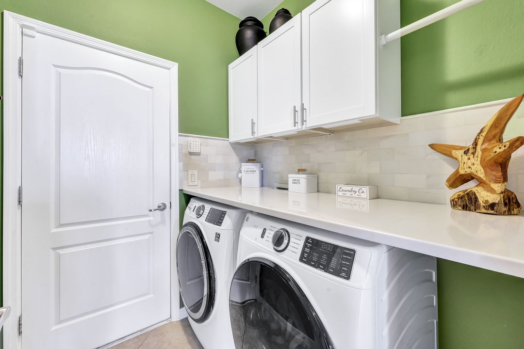 14554 Lanier Ct, Naples, FL 34114