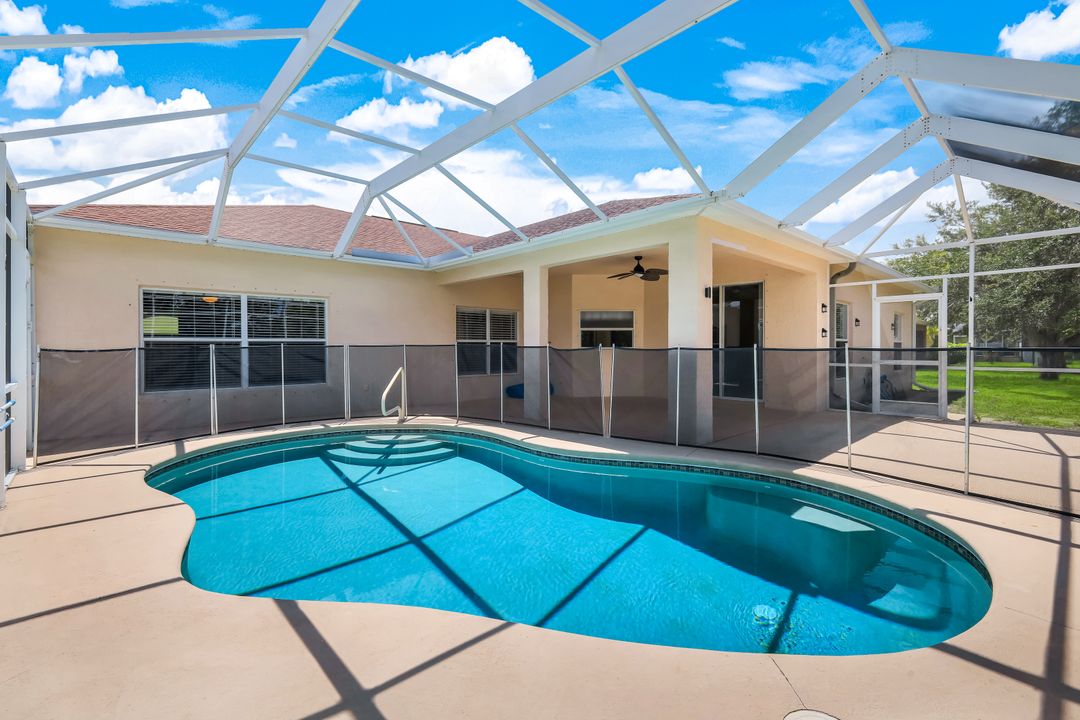 2563 Nature Pointe Loop, Fort Myers, FL 33905
