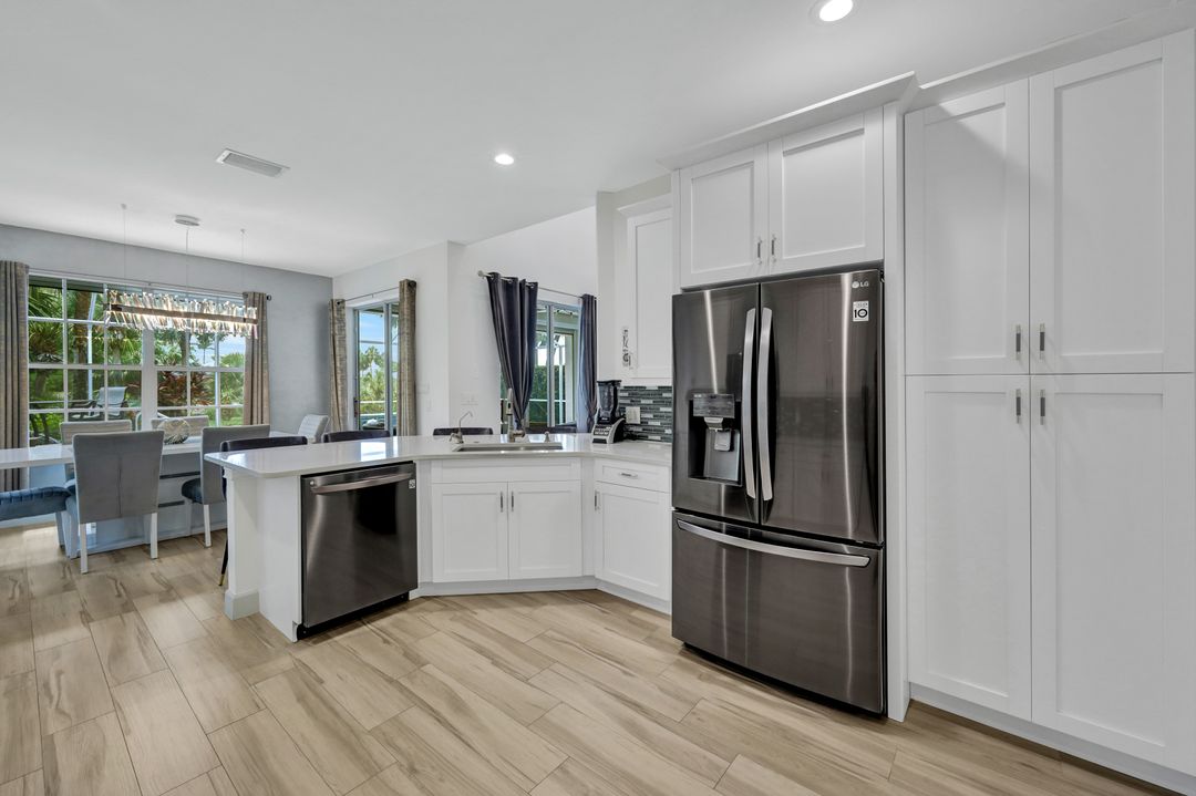 20001 Seadale Ct, Estero, FL 33928