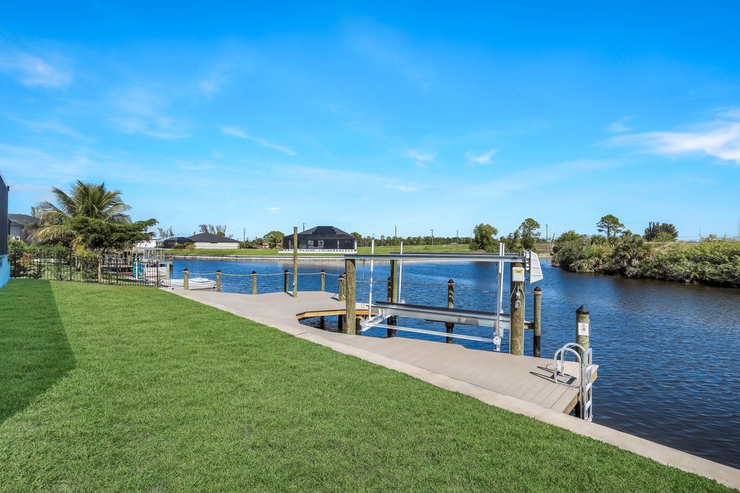 1909 NW 32nd Ct, Cape Coral, FL 33993
