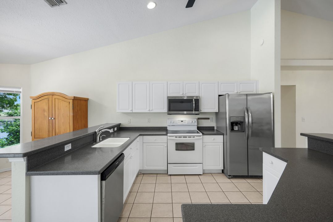 1431 NW 3rd Pl, Cape Coral, FL 33993