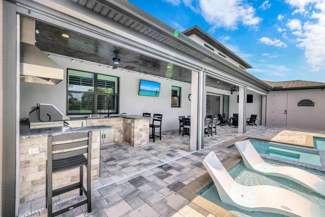1909 SE 14th St, Cape Coral, FL 33990