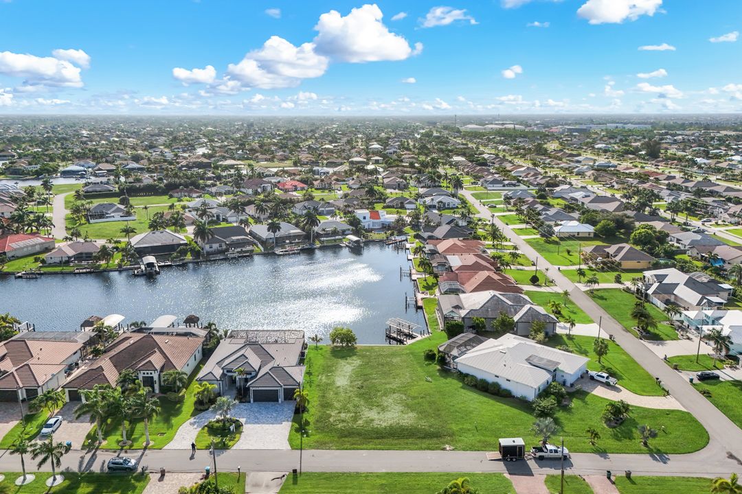3127 SW 29th Ave, Cape Coral, FL 33914