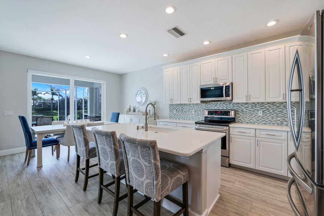 2648 Bellingham Ct, Cape Coral, FL 33991