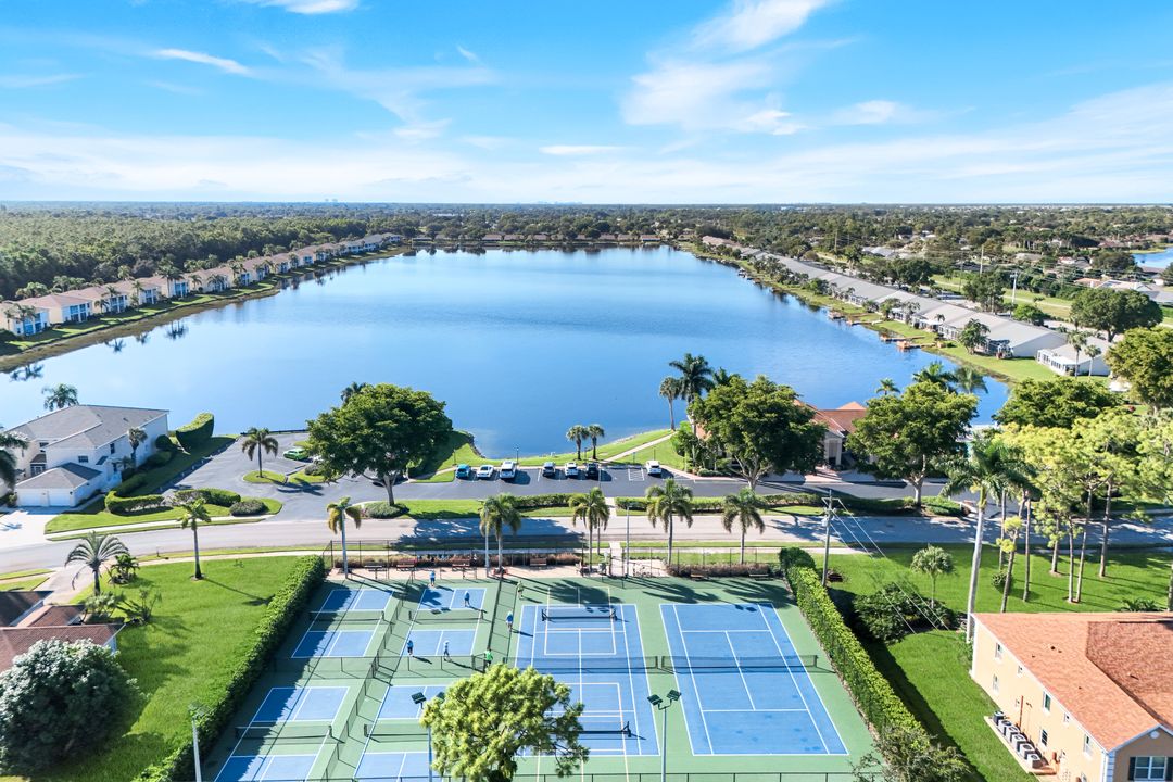 3260 W Crown Pointe Blvd #202, Naples, FL 34112