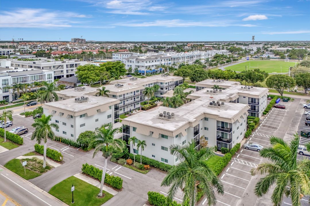 766 Central Ave #304, Naples, FL 34102