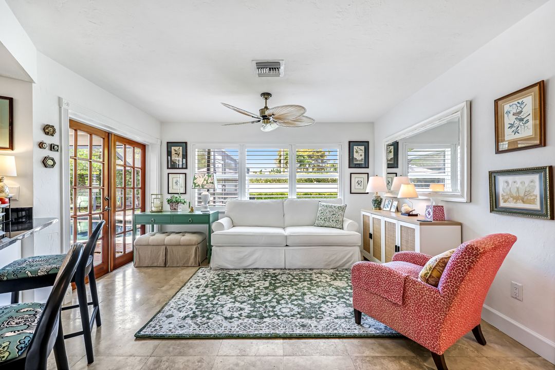 87 Burning Tree Dr, Naples, FL 34105