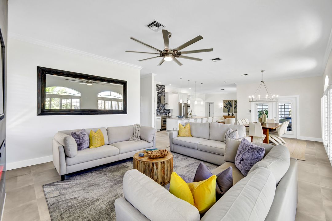 449 Heron Ave, Naples, FL 34108