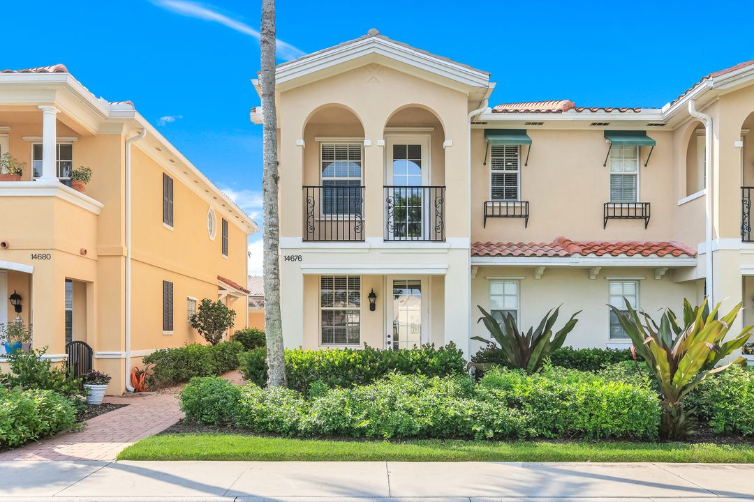 14676 Escalante Way, Bonita Springs, FL 34135