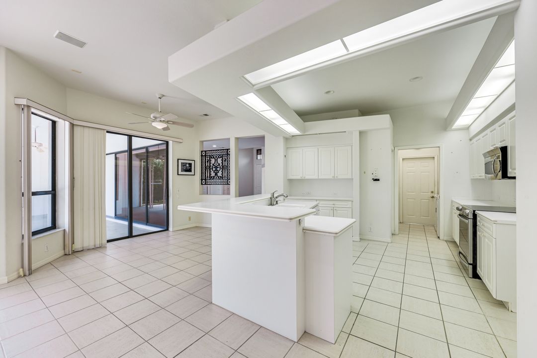11726 Night Heron Dr, Naples, FL 34119