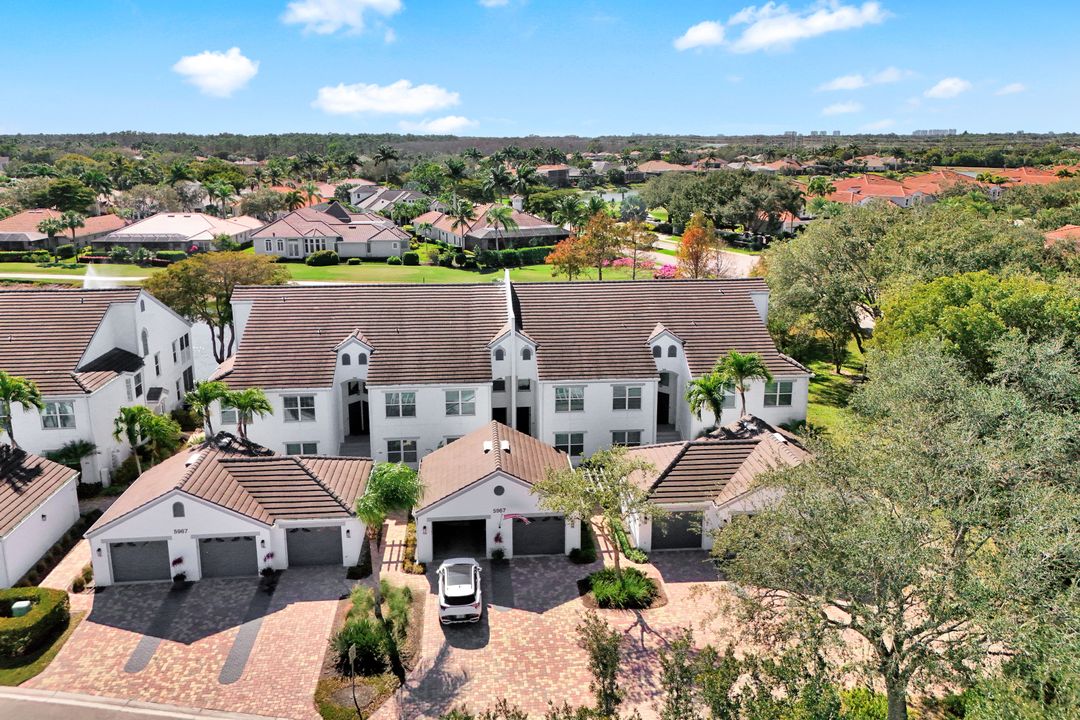 5967 Sand Wedge Ln #104, Naples, FL 34110