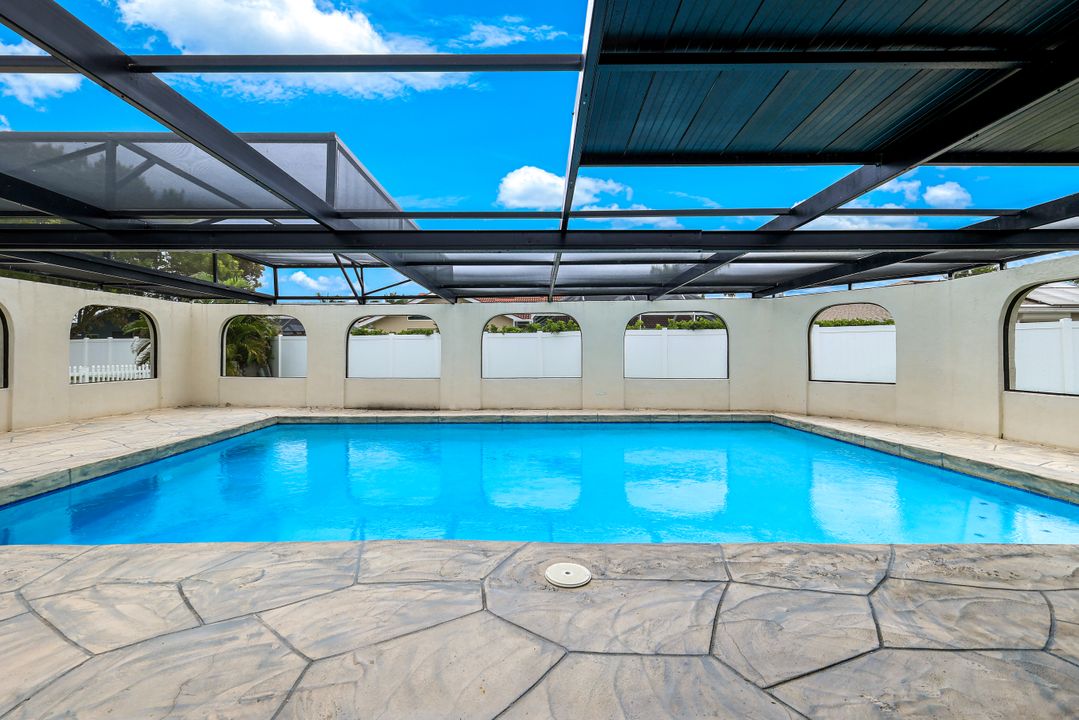 3137 SE 22nd Ave, Cape Coral, FL 33904