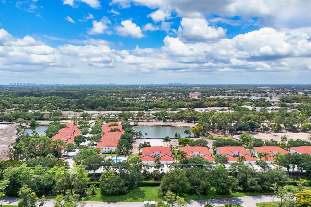 3365 Grand Cypress Dr #201, Naples, FL 34119