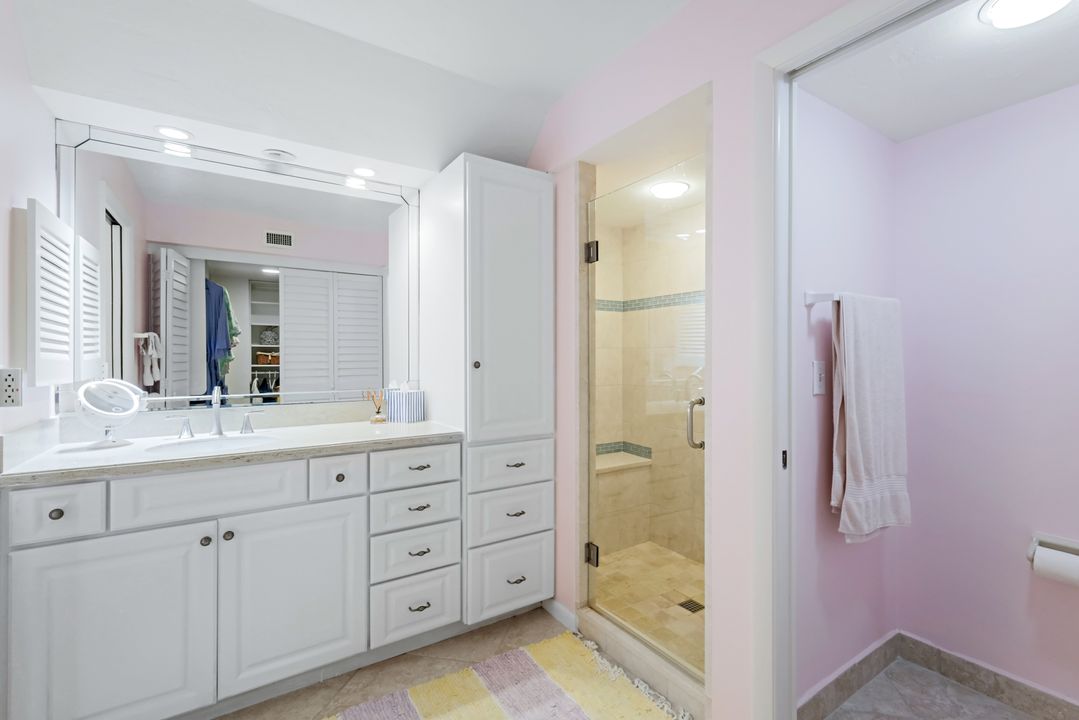 511 Serendipity Dr #511, Naples, FL 34108