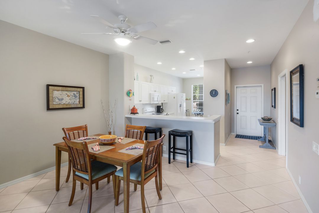 8247 Parkstone Pl #205, Naples, FL 34120