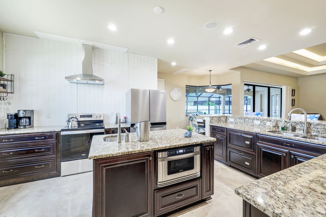 2802 SW 34th Terrace, Cape Coral, FL 33914