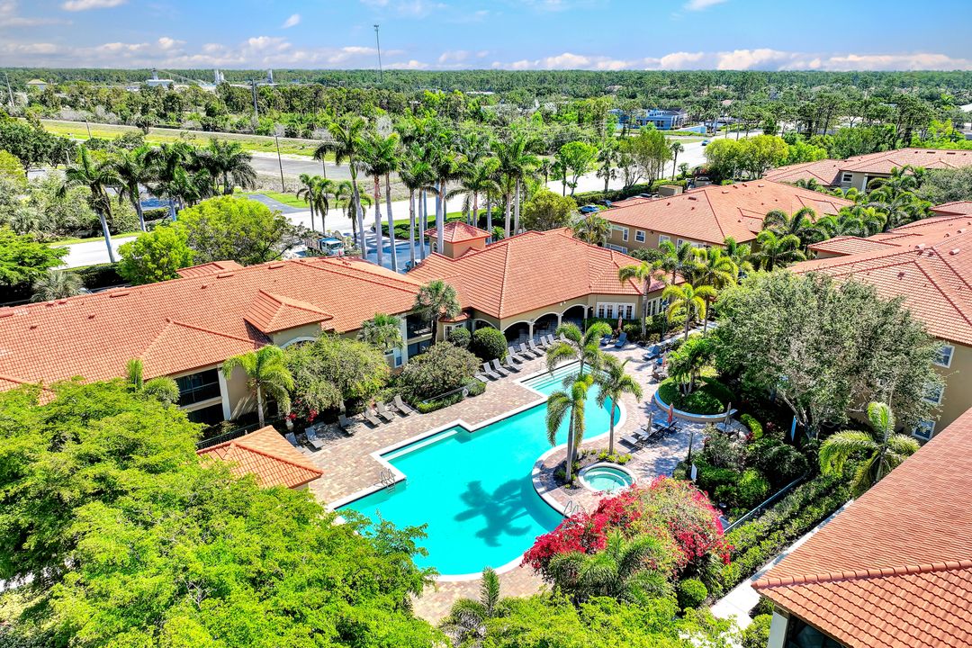 8950 Colonnades Ct E #834, Bonita Springs, FL 34135