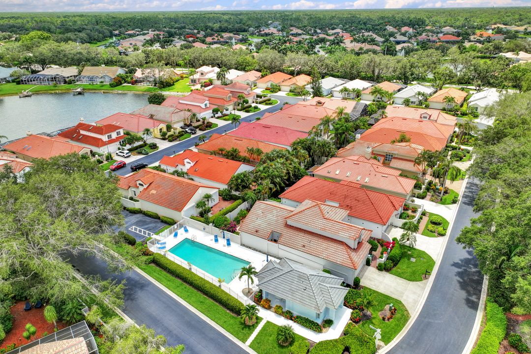 5910 Almaden Dr, Naples, FL 34119