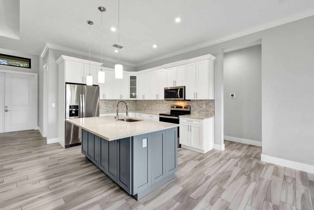 4440 43rd Ave NE, Naples, FL 34120