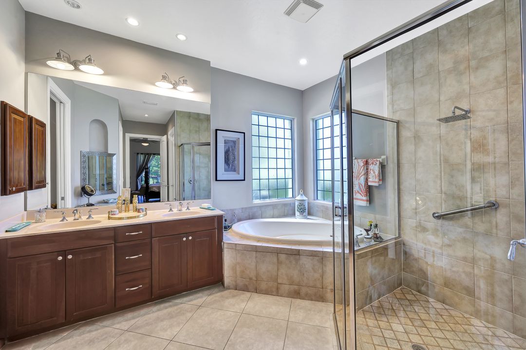 1494 Borghese Ln #101, Naples, FL 34114