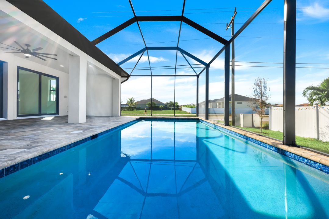 1600 NW 38th Ave, Cape Coral, FL 33993